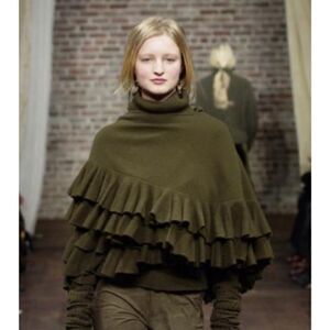 Ralph Lauren Vintage Fall 2003 Collection Loden Green Ruffle Wrap Cashmere Shawl